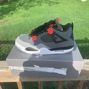 Jordan 4 infrareds